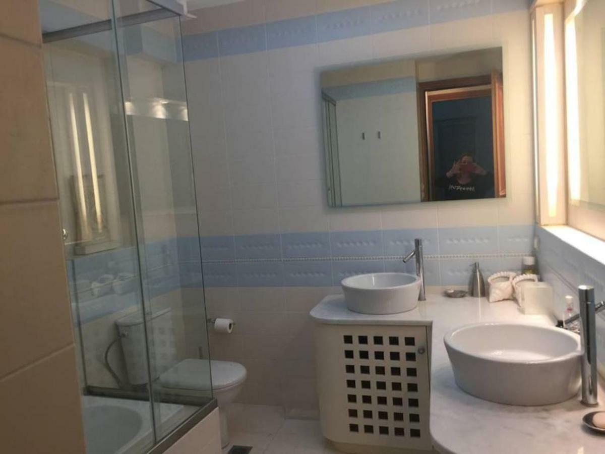 Azure Retreat Apartment Loutraki  Bagian luar foto